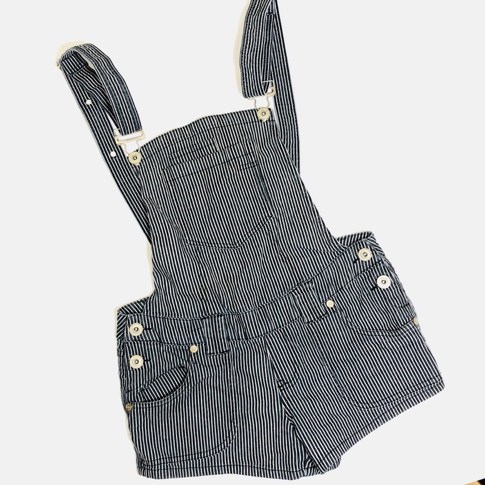 ⚡️FLASH SALE Black White Pin Stripe Overalls Sz 9